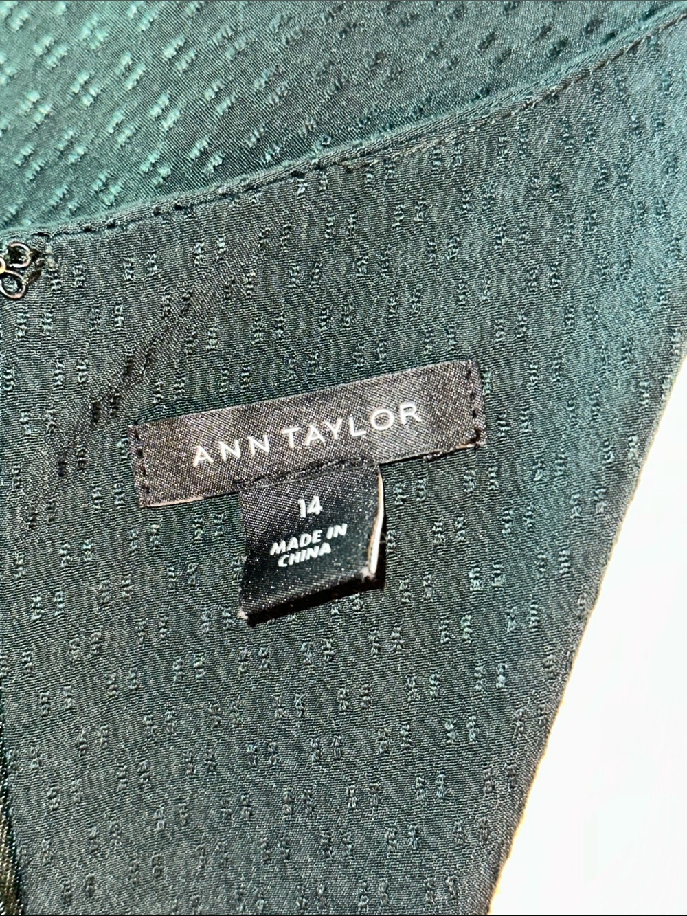 Ann Taylor Sleeveless Deep Green Tie-Front Midi Dress - Picture 2 of 6